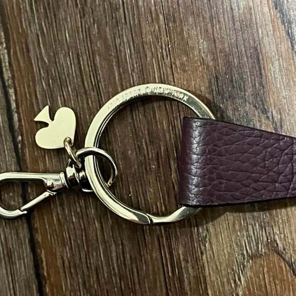 Kate spade Bow Keychain - Picture 2 of 7